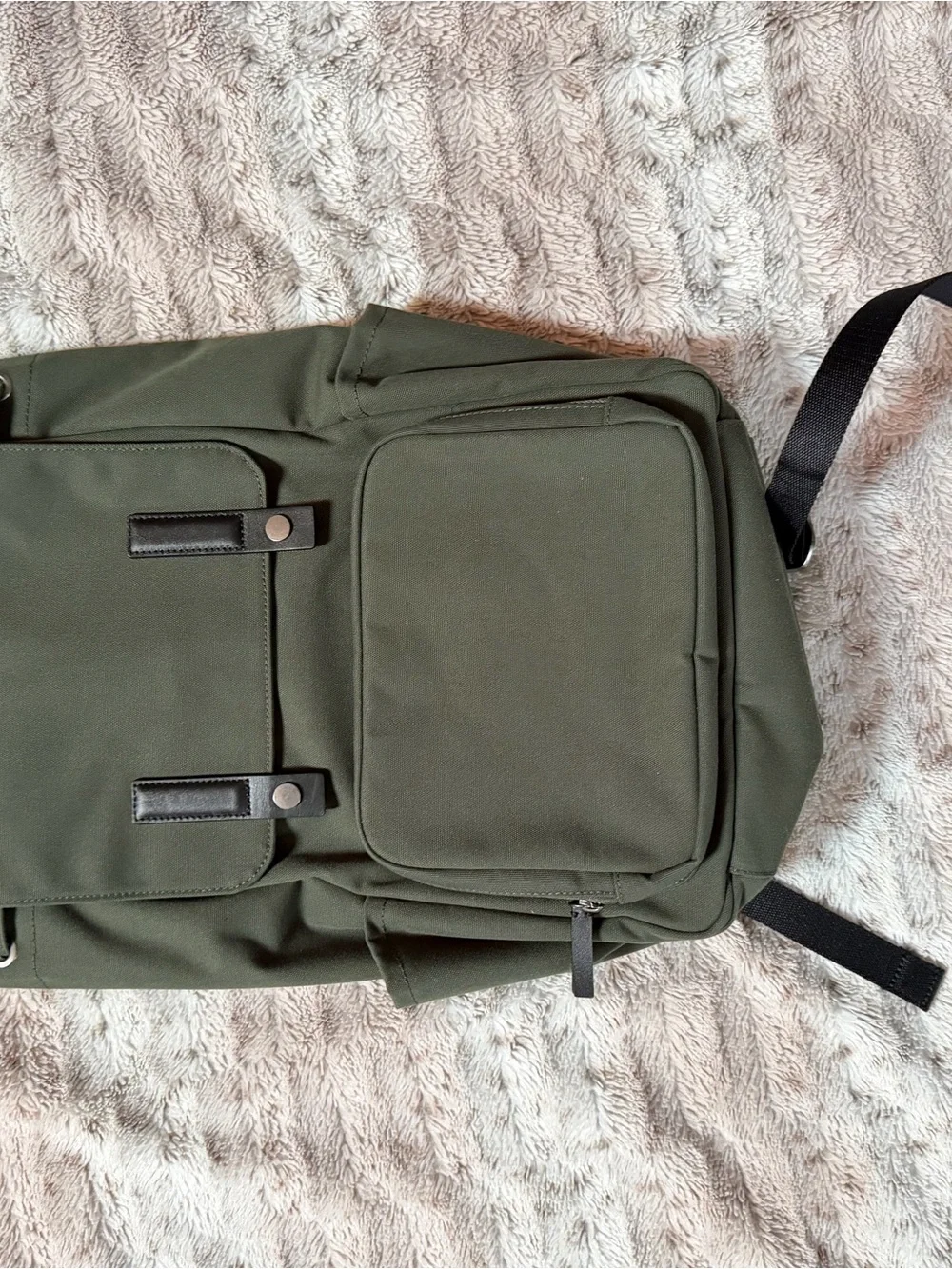 Everlane The Canvas Backpack Forest Green Front Pocket new with tags